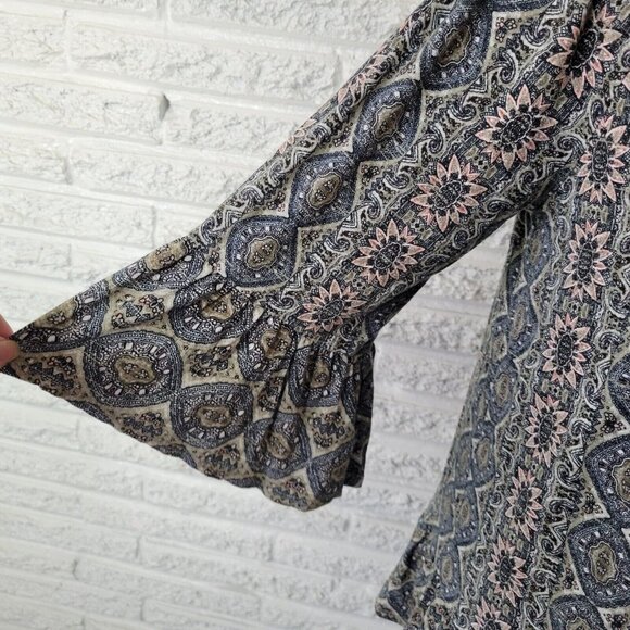 Style Co Womens Top 0X 3/4 Bell Sleeve On Off Shoulder Green Pink GEO29E - Picture 5 of 10